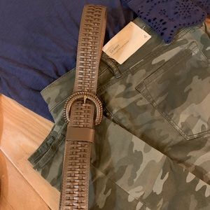 LOFT Pants - ⚡️NWT⚡️LOFT Green Camo Pants LOFT Pants - ⚡️NWT⚡️LOFT Green Camo Pants